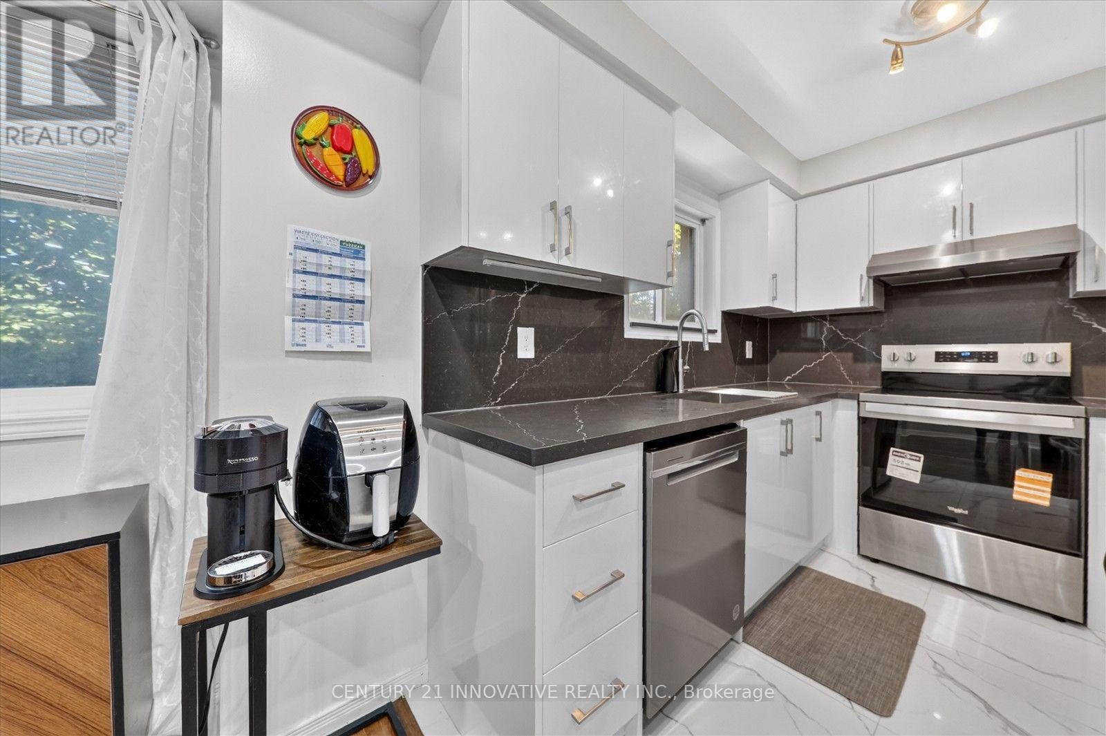 28 Eli Shackleton Court, Toronto, Ontario  M1E 5K3 - Photo 16 - E13749680
