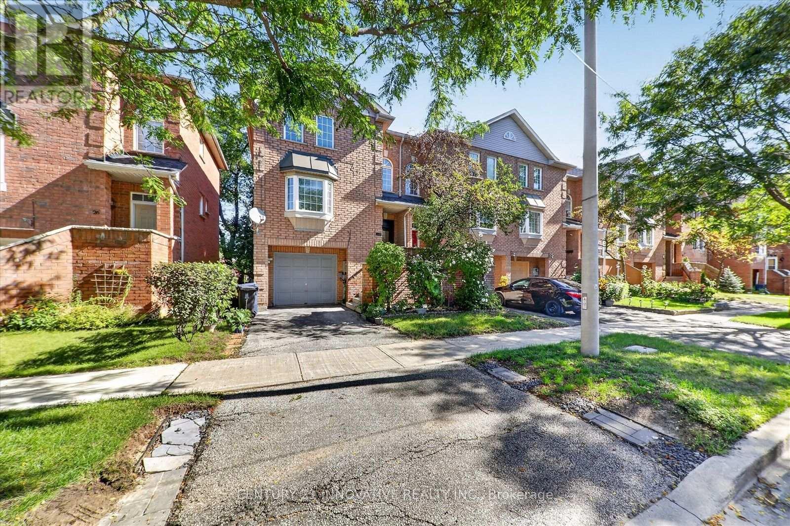 28 Eli Shackleton Court, Toronto, Ontario  M1E 5K3 - Photo 3 - E13749680