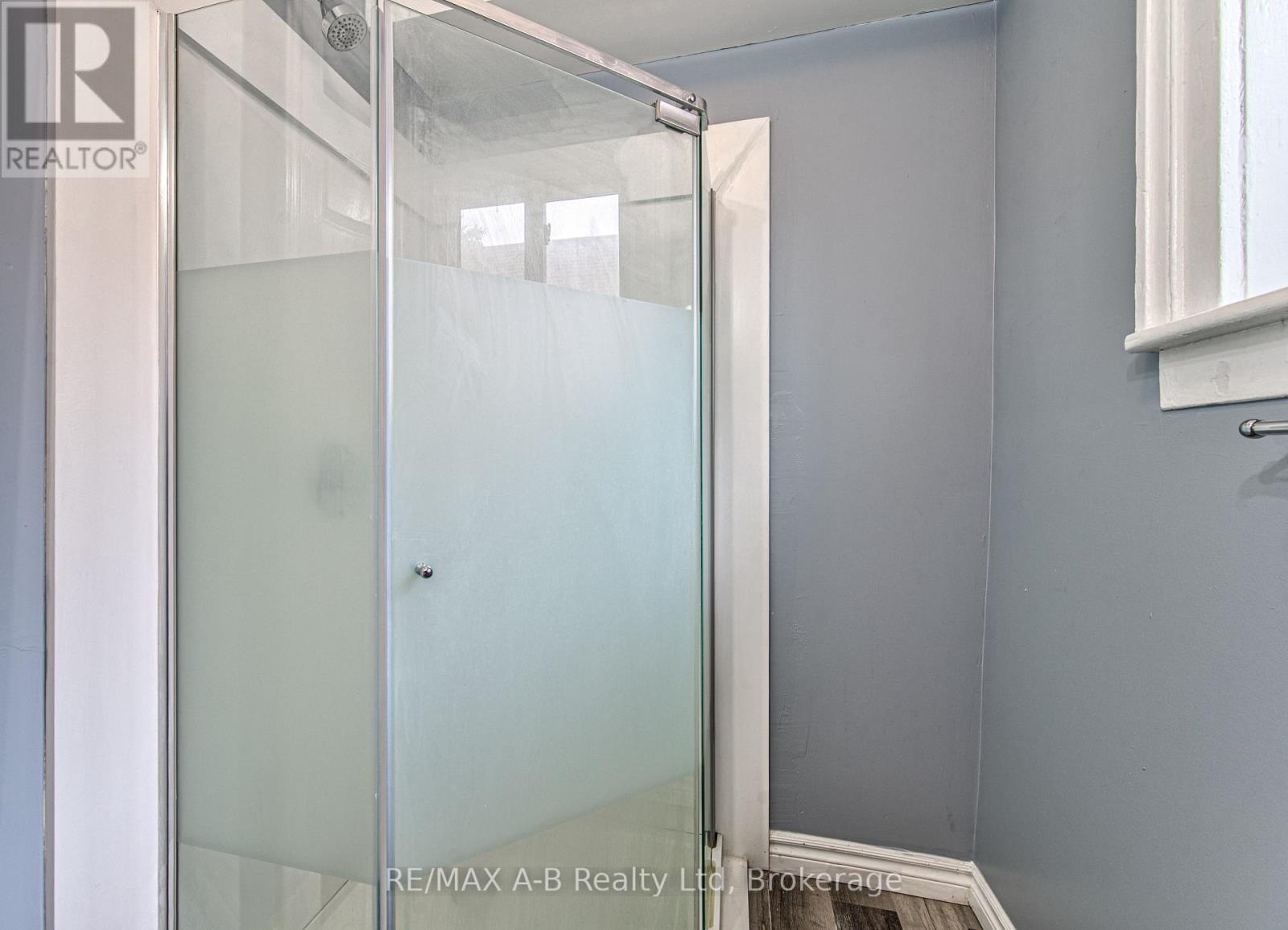40 Douro Street, Stratford, Ontario  N5A 3R3 - Photo 26 - X13749664