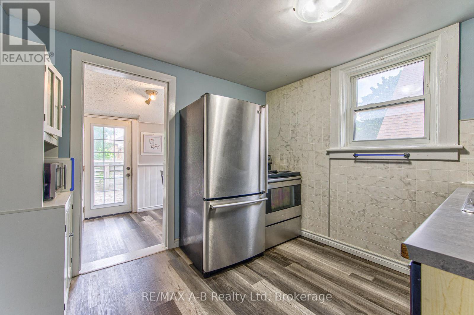 40 Douro Street, Stratford, Ontario  N5A 3R3 - Photo 27 - X13749664