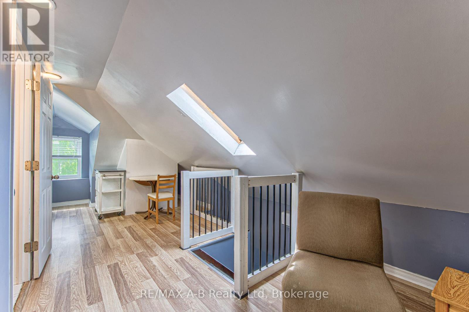 40 Douro Street, Stratford, Ontario  N5A 3R3 - Photo 35 - X13749664