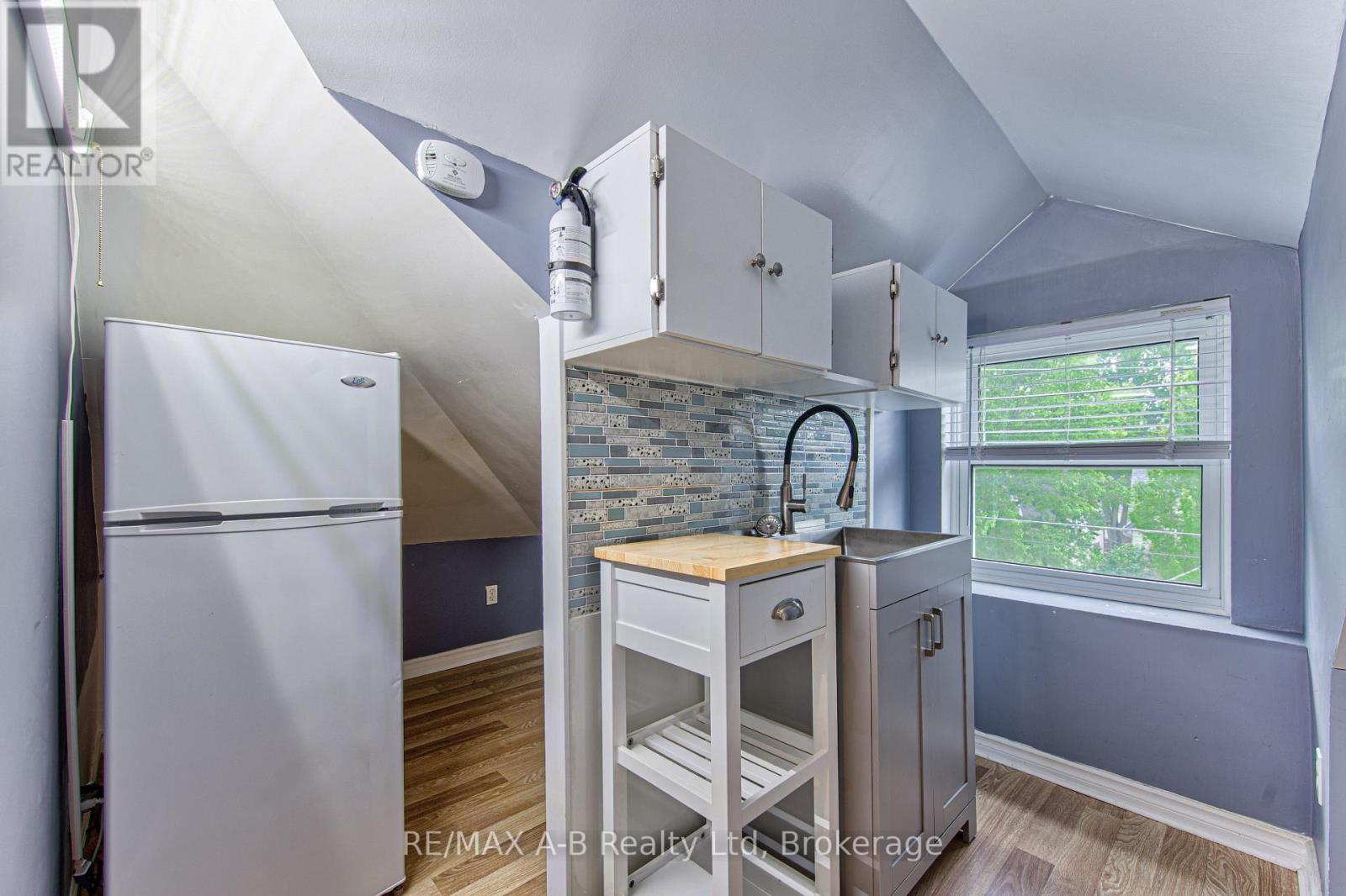 40 Douro Street, Stratford, Ontario  N5A 3R3 - Photo 40 - X13749664