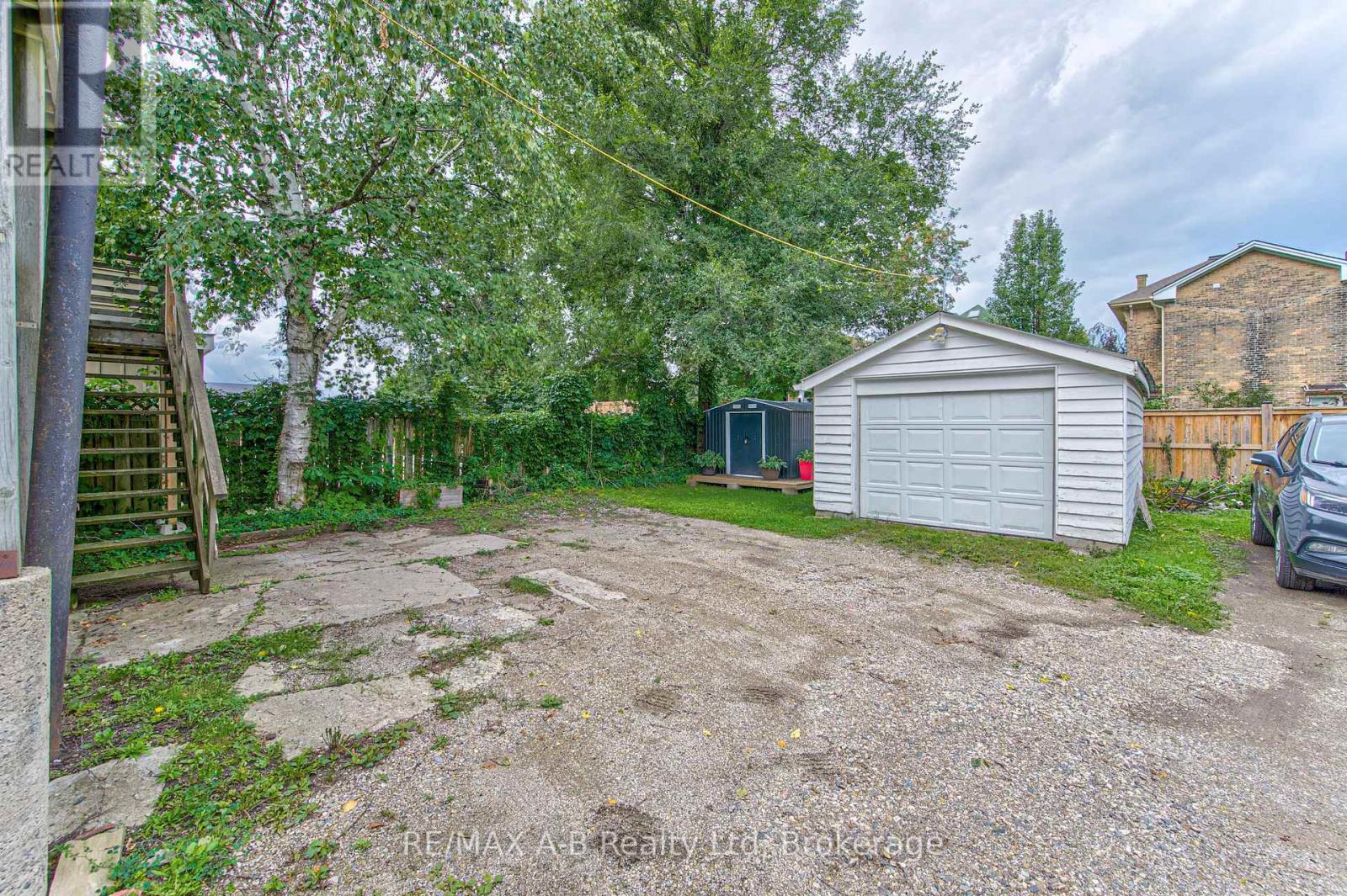 40 Douro Street, Stratford, Ontario  N5A 3R3 - Photo 43 - X13749664