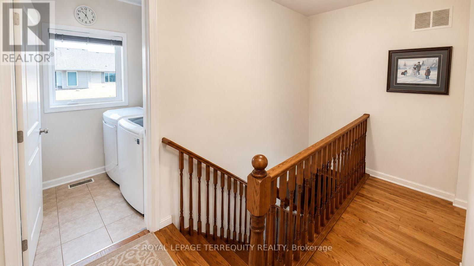 2223 Jillian Lane, Oakville, Ontario  L6M 0G7 - Photo 16 - W13749656