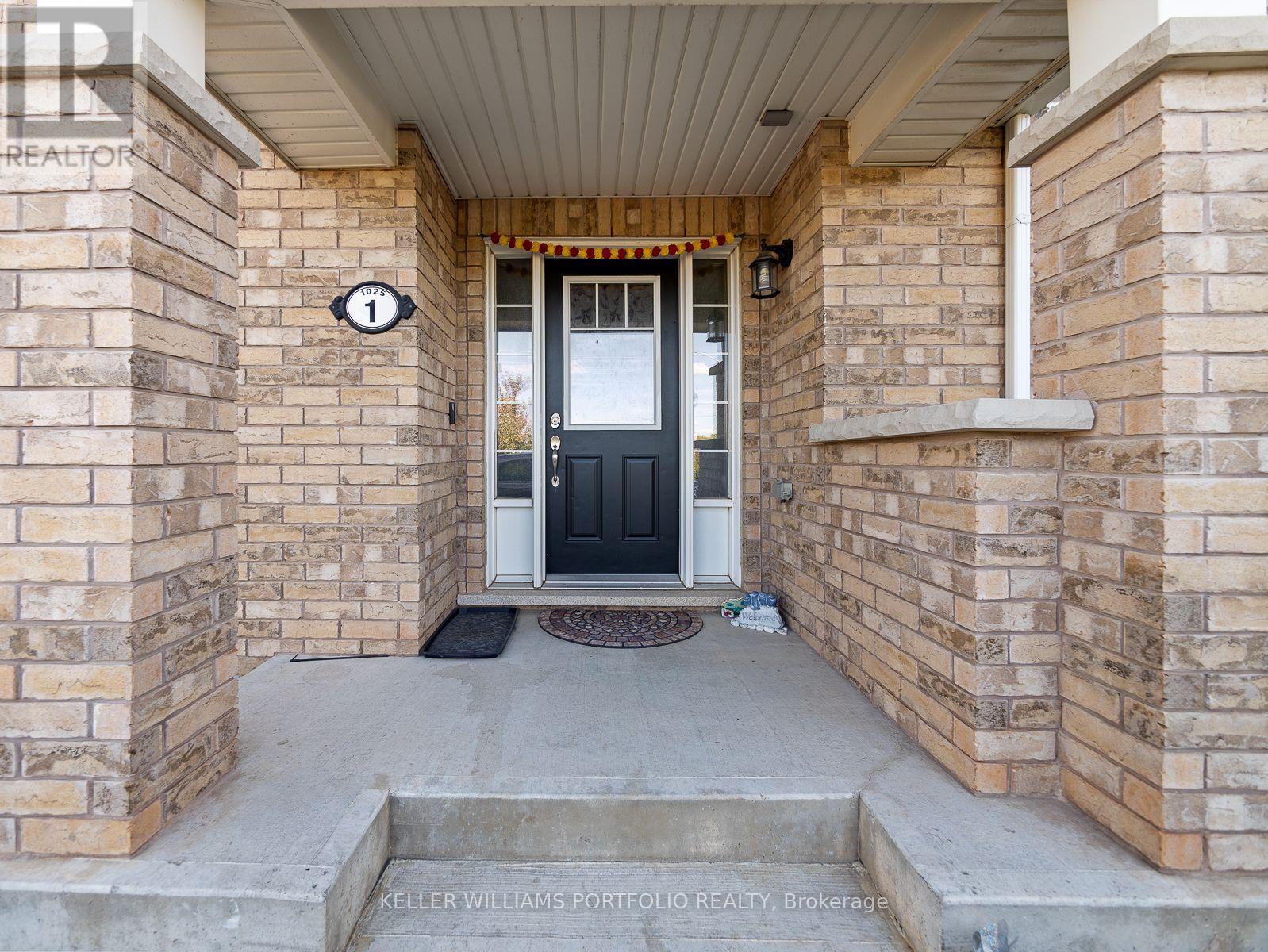 1 - 1025 Nadalin Heights, Milton, Ontario  L9T 8R3 - Photo 7 - W13749672