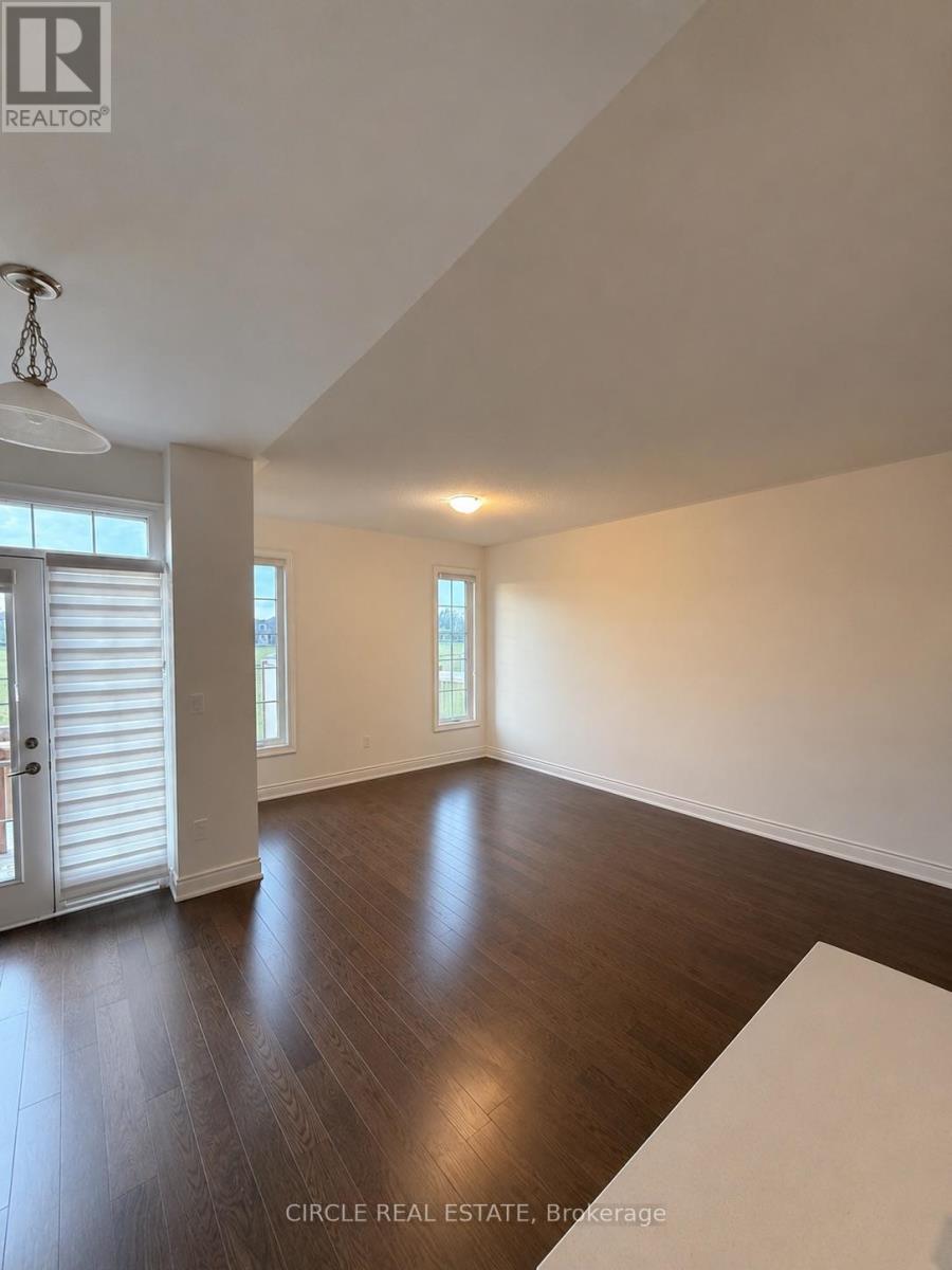 44 Fordham Road, Brampton, Ontario  L6Y 6K2 - Photo 4 - W13749684