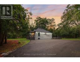2702 EMBLETON ROAD, Brampton, Ontario