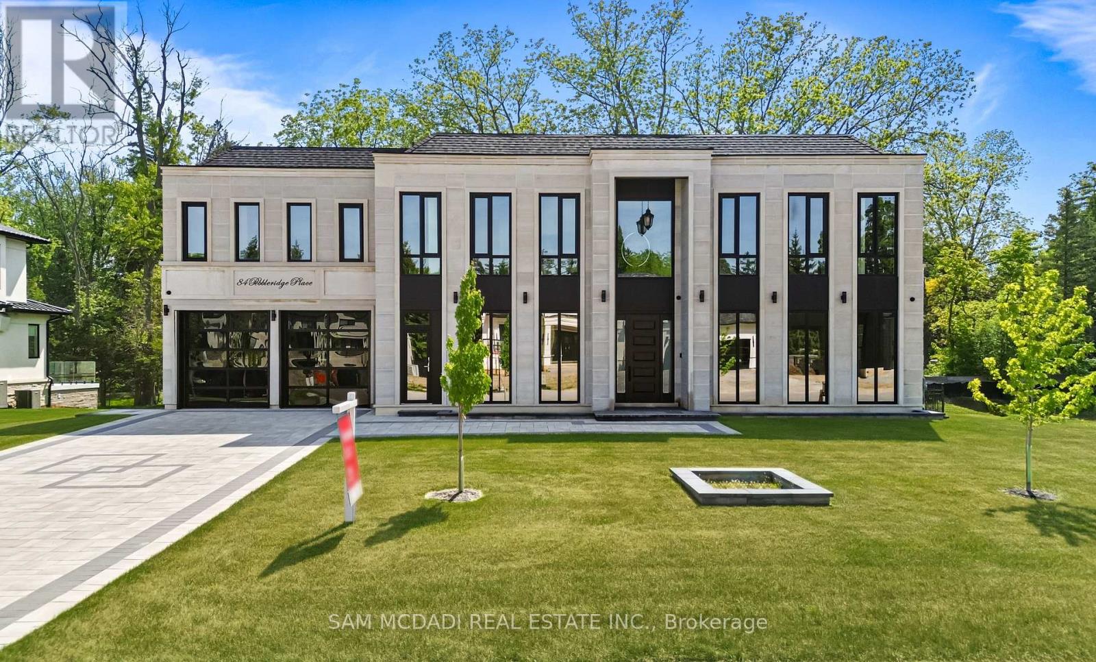 84 PEBBLERIDGE PLACE, Oakville, Ontario