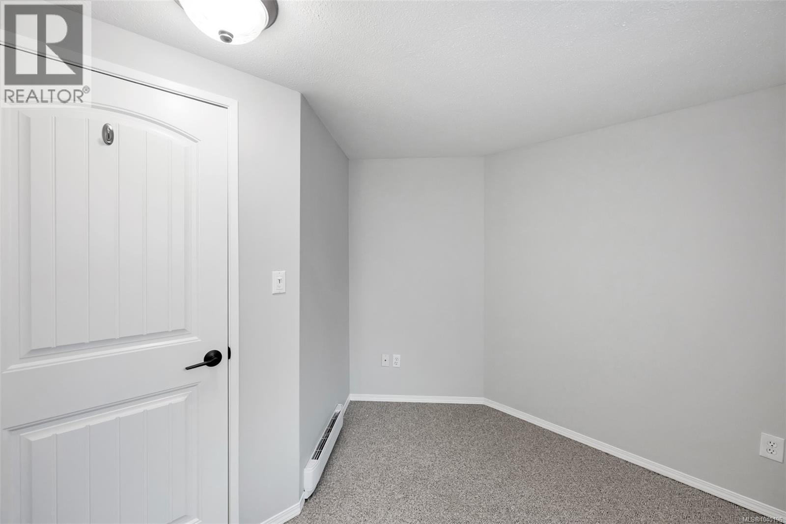 1656 Stanhope Pl, Saanich, British Columbia  V8P 1Y1 - Photo 38 - 1045196