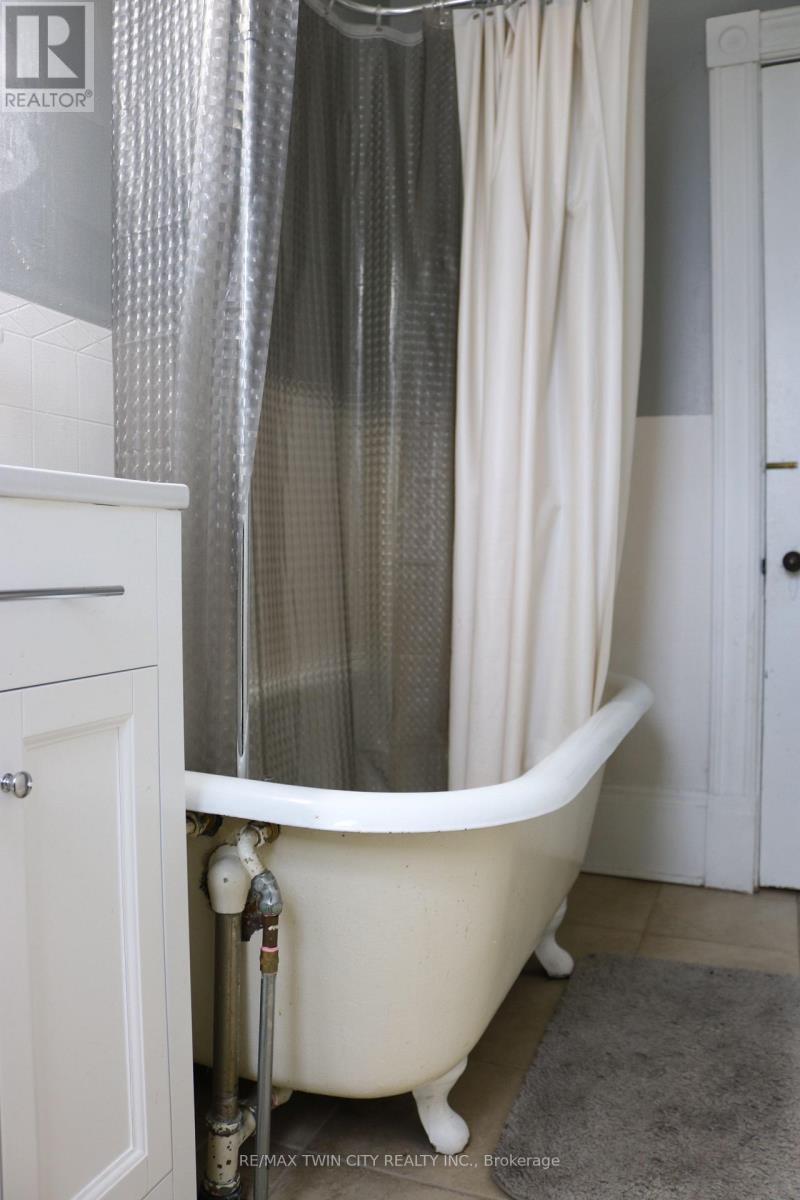 114 Church Street, Kitchener, Ontario  N2G 2S4 - Photo 28 - X13749670