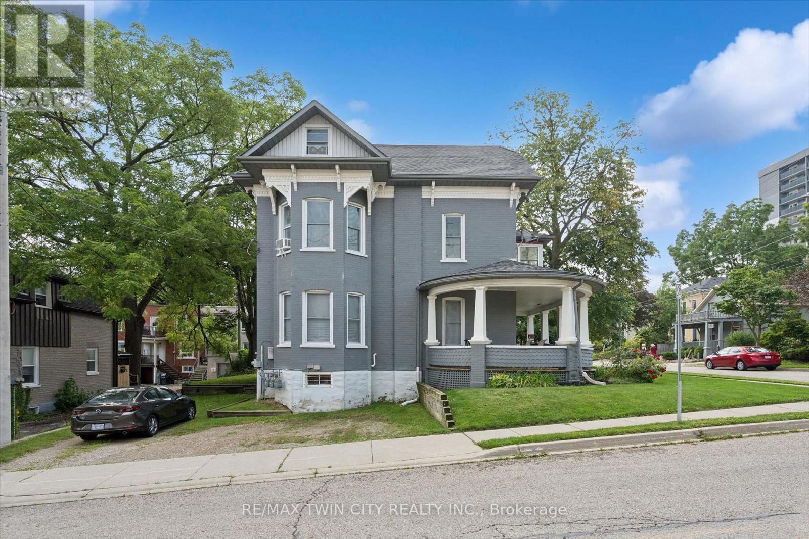 114 Church Street, Kitchener, Ontario  N2G 2S4 - Photo 3 - X13749670