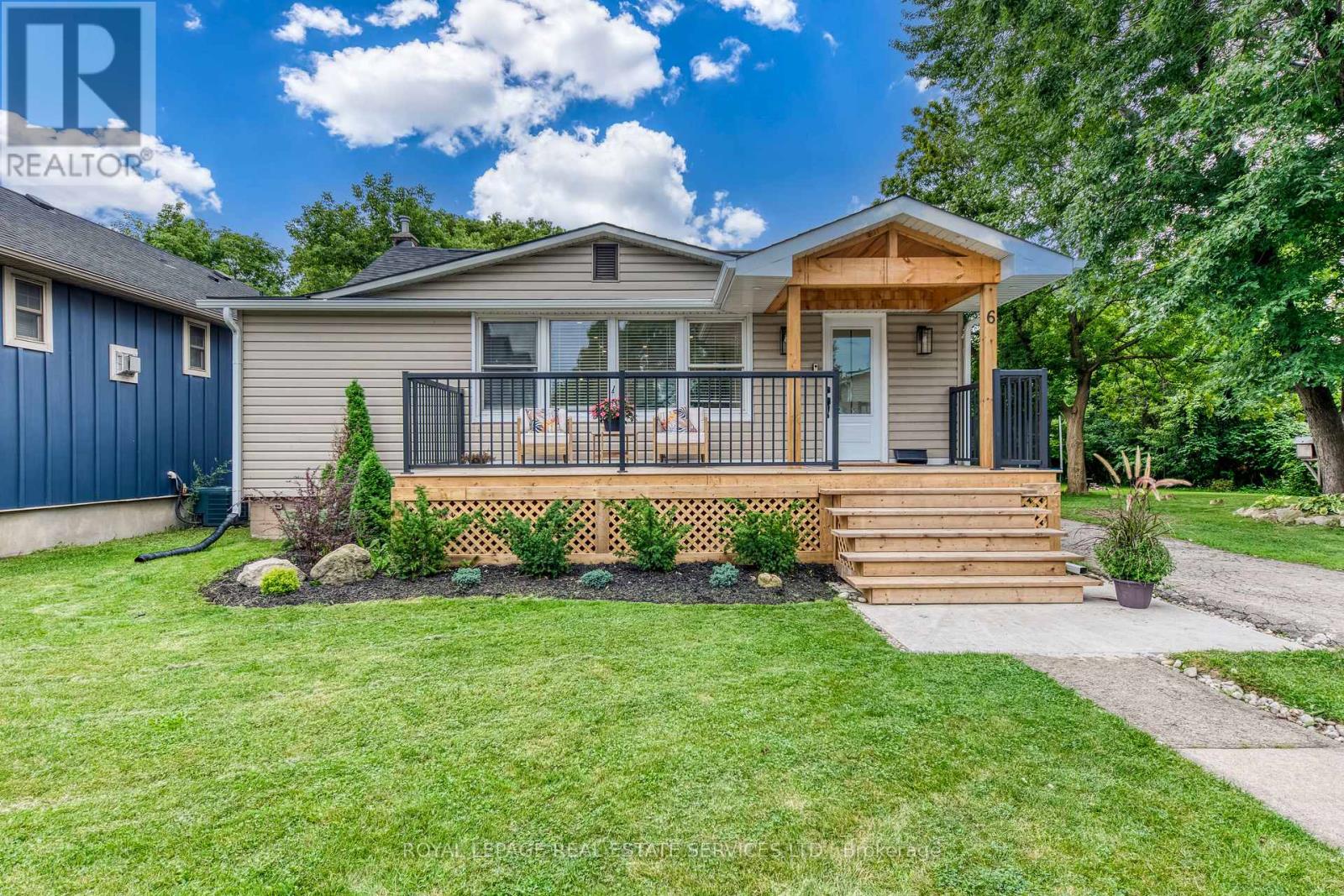 6 REMBE AVENUE, Hamilton, Ontario