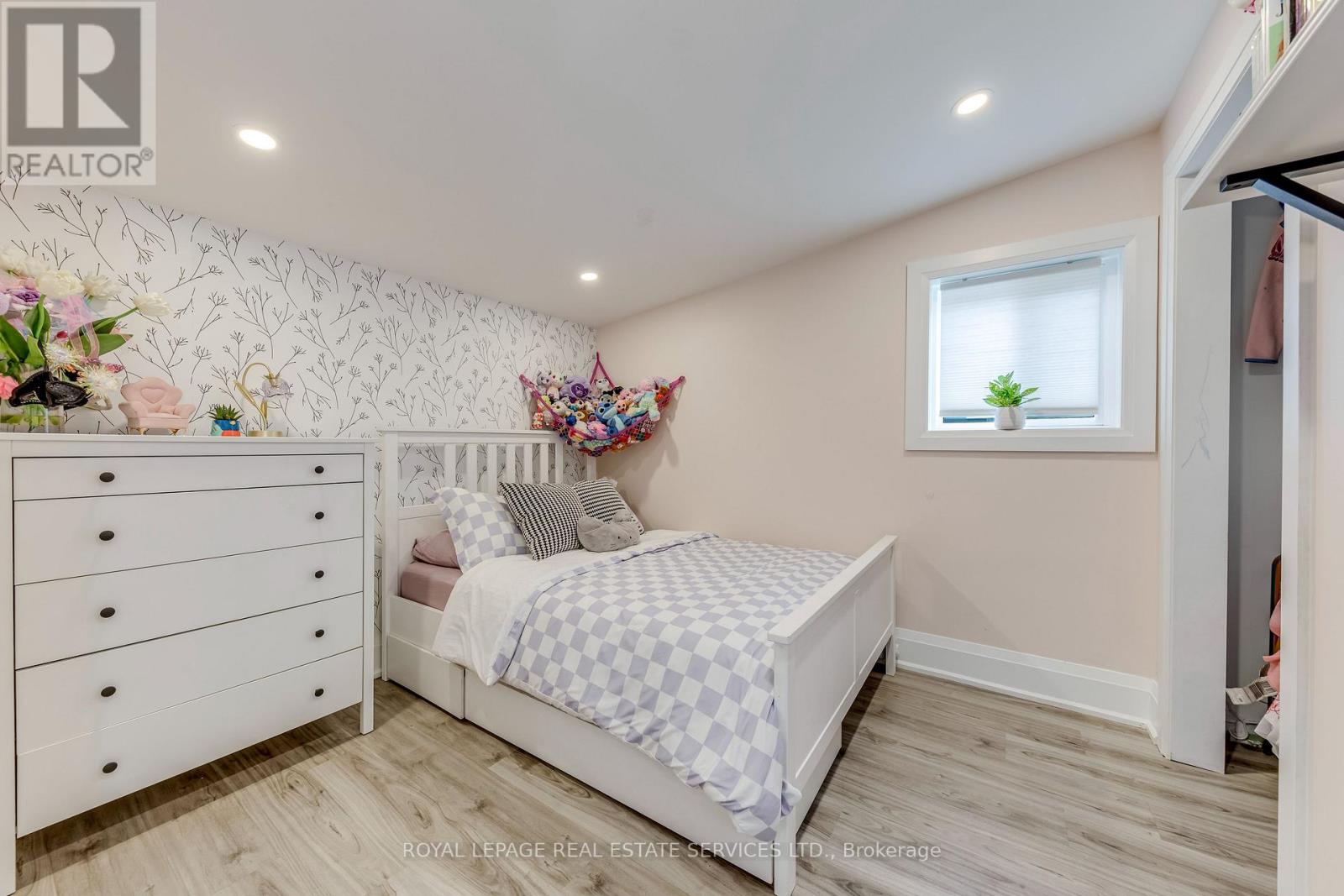6 Rembe Avenue, Hamilton, Ontario  L8H 7G6 - Photo 27 - X13749696