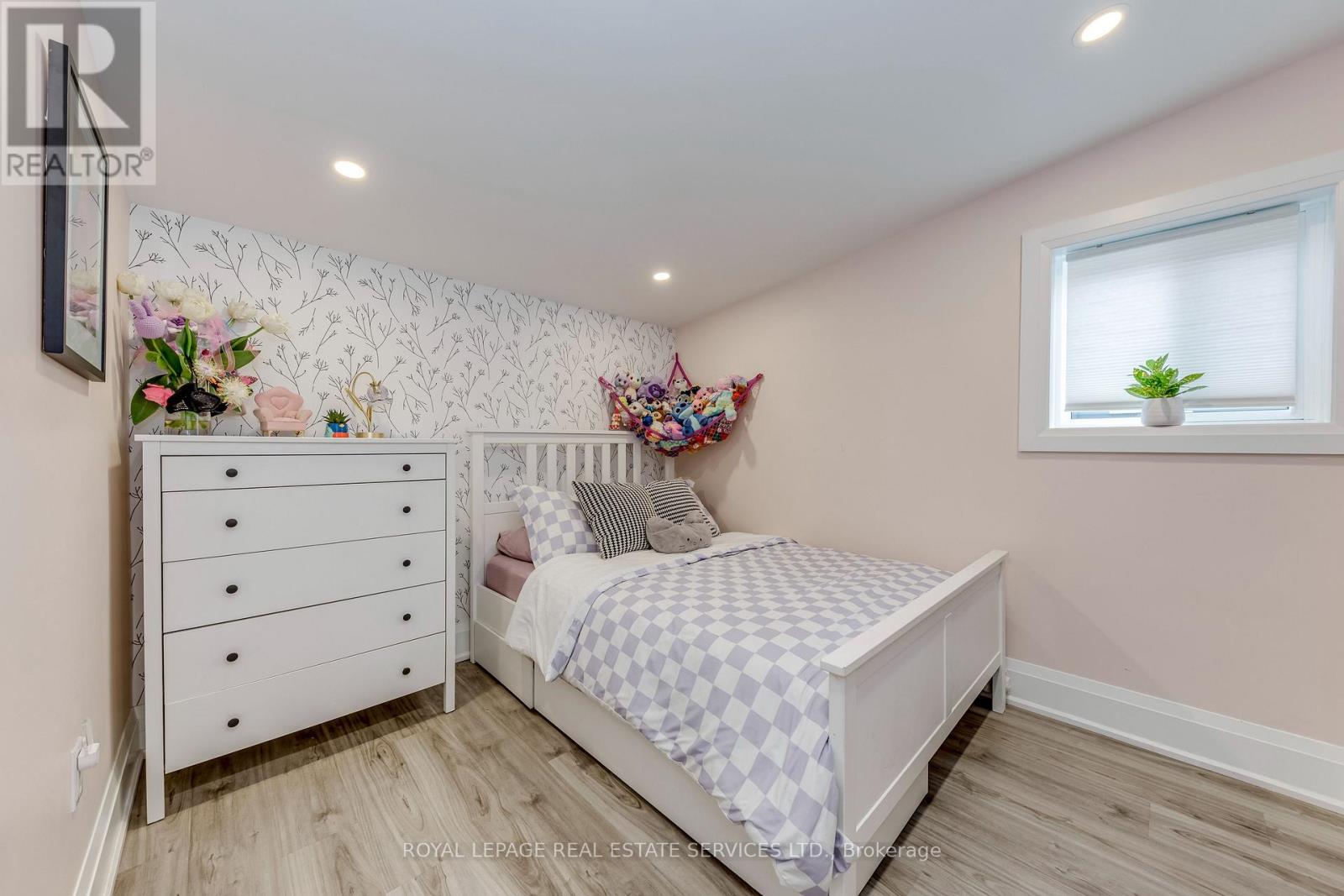 6 Rembe Avenue, Hamilton, Ontario  L8H 7G6 - Photo 28 - X13749696