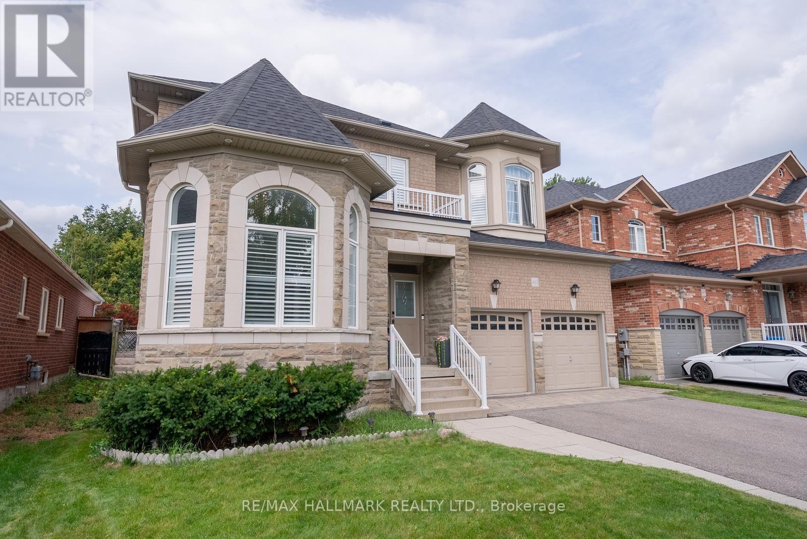 411 Hoover Park Drive, Whitchurch-Stouffville, Ontario  L4A 1P4 - Photo 3 - N13598976