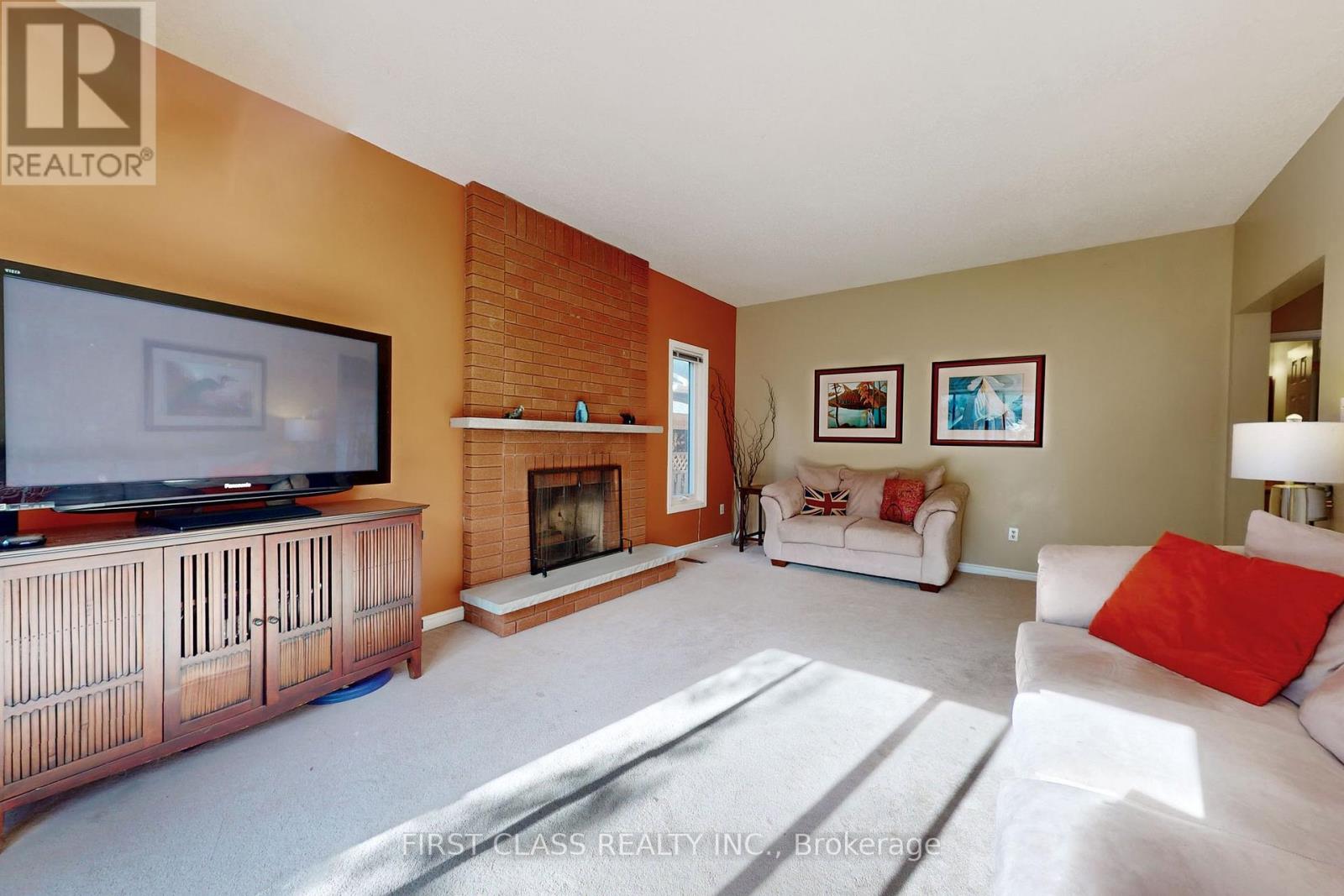 7 Kenpark Avenue, Brampton, Ontario  L6Z 3P4 - Photo 6 - W12788254