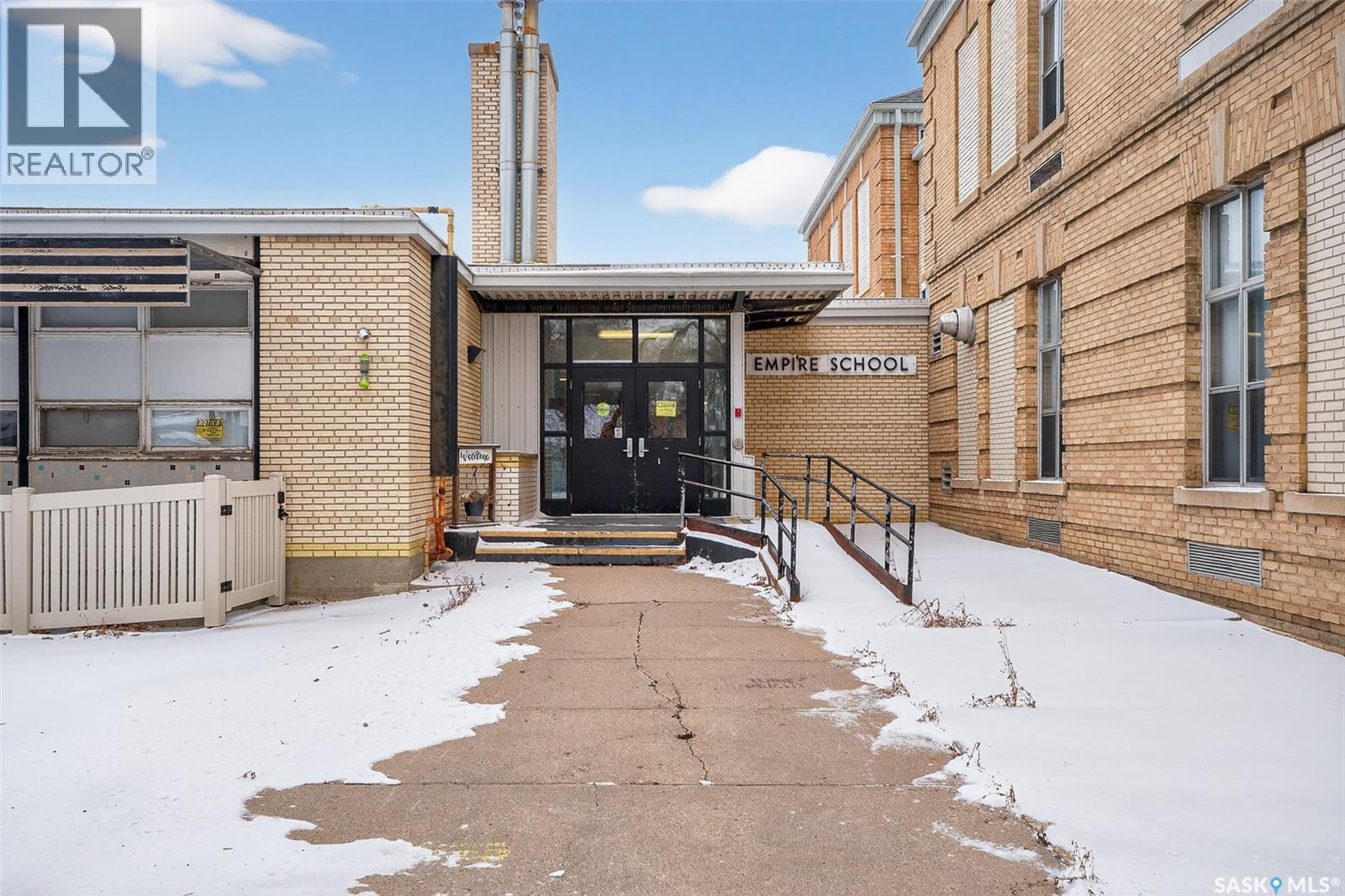 500 Coteau Street W, Moose Jaw, Saskatchewan  S6H 5E4 - Photo 4 - SK047658