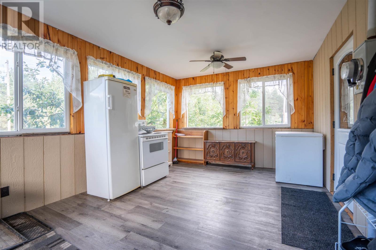 833 Highway 552 E, Goulais River, Ontario  P0S 1E0 - Photo 2 - SM261818