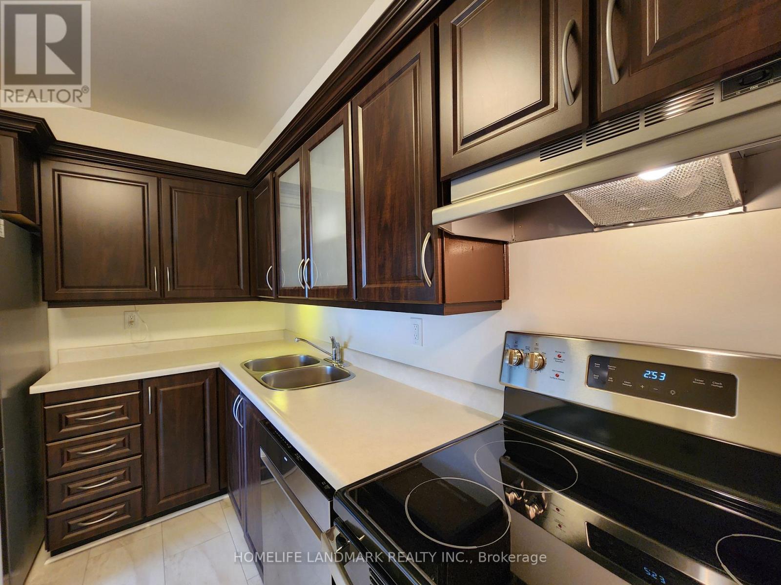 910 - 50 Elm Drive E, Mississauga, Ontario  L5A 3X2 - Photo 22 - W13748282