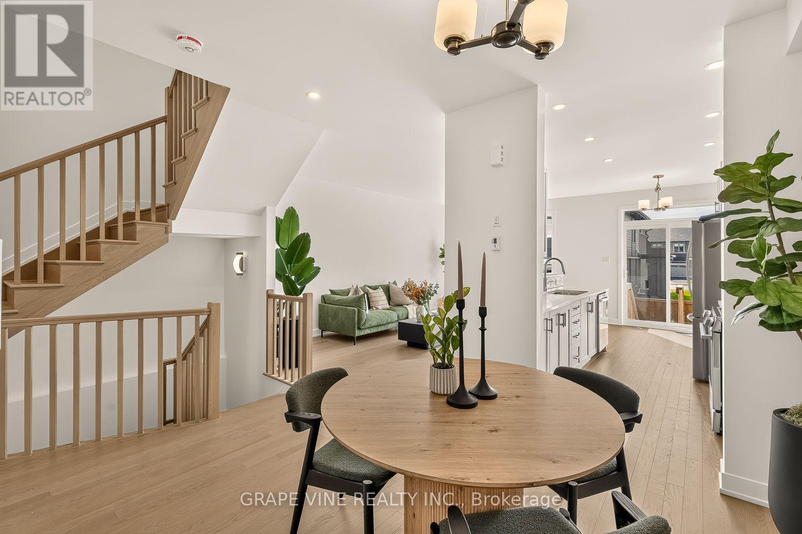 451 Haresfield Court, Ottawa, Ontario  K4M 0B6 - Photo 10 - X13749726