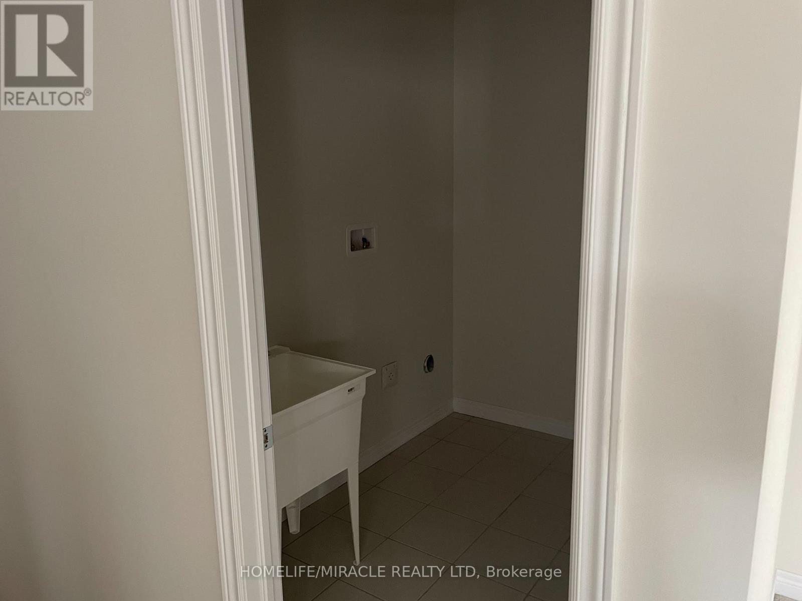 2175 Coppermine Street, Oshawa, Ontario L1L 0T1 - Photo 9 - E13748552