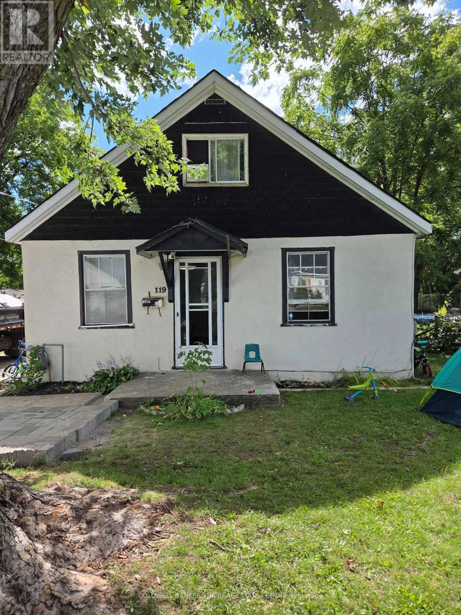 119A HENRY STREET, Barrie, Ontario