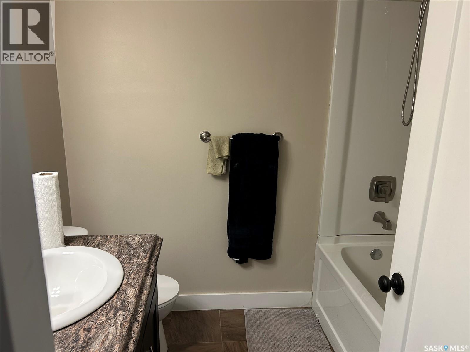1260 Tatanka Drive, South Lake, Saskatchewan  S6H 5G1 - Photo 27 - SK047659
