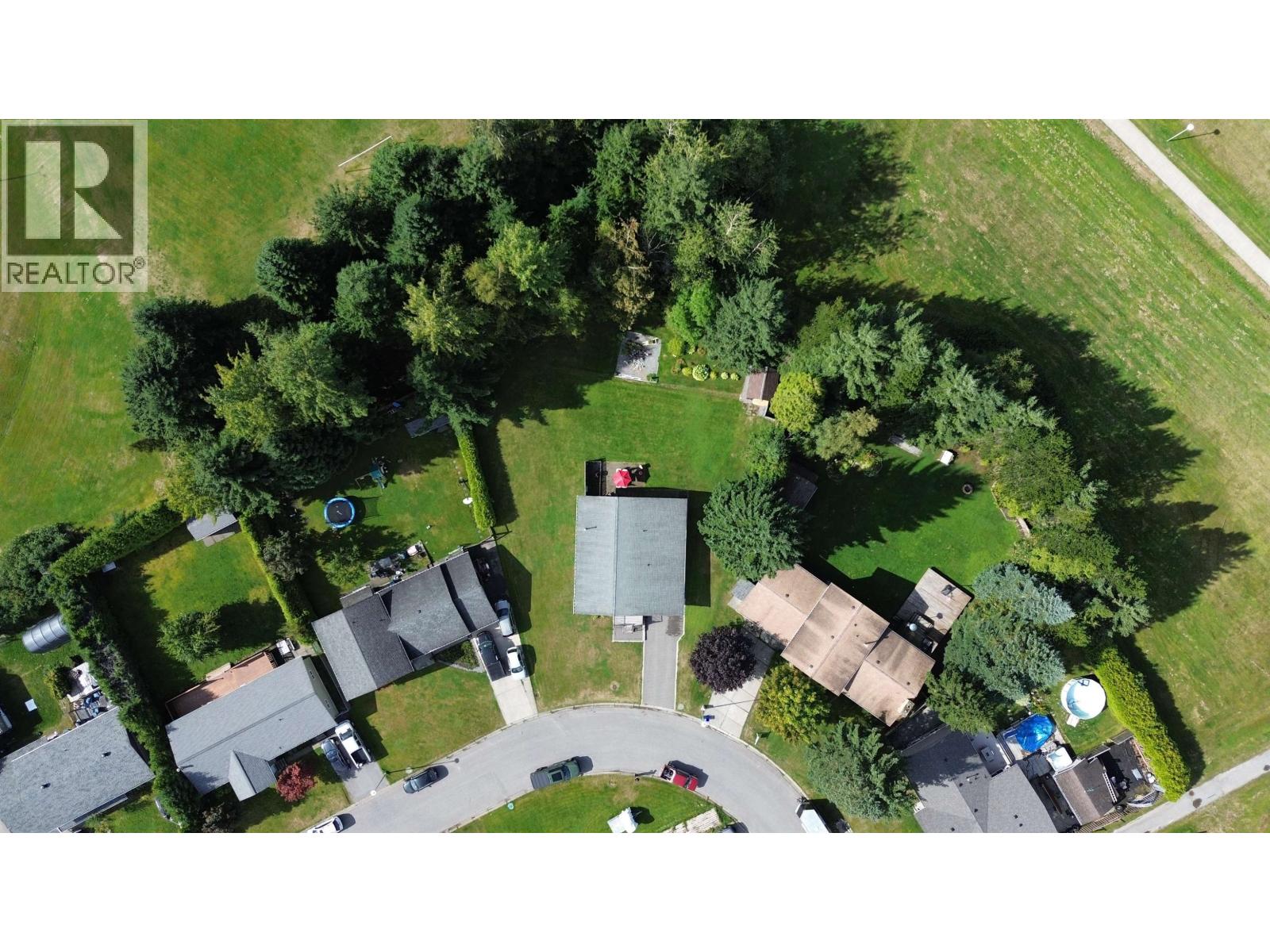 84 Carswell Street, Kitimat, British Columbia  V8C 1B3 - Photo 2 - R3161833