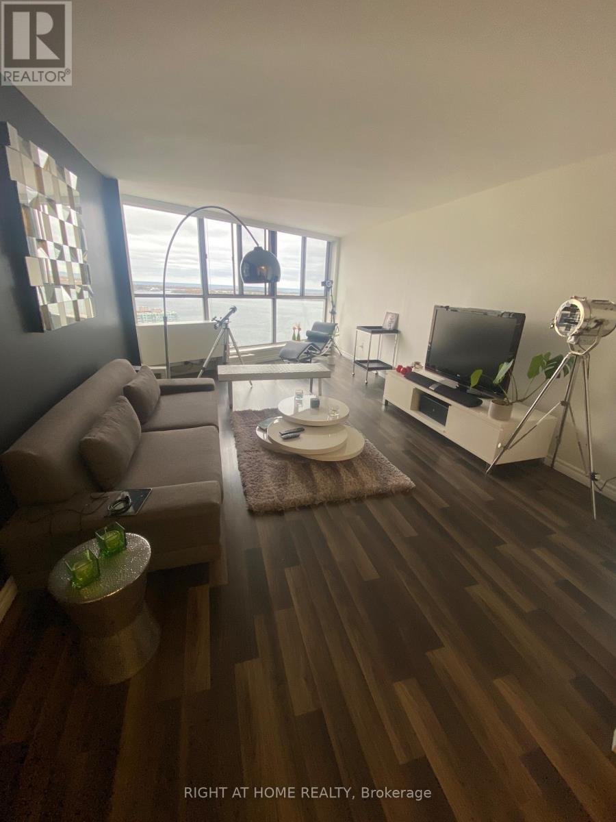 3008 - 270 Queens Quay, Toronto, Ontario  M5J 2N4 - Photo 13 - C13749800