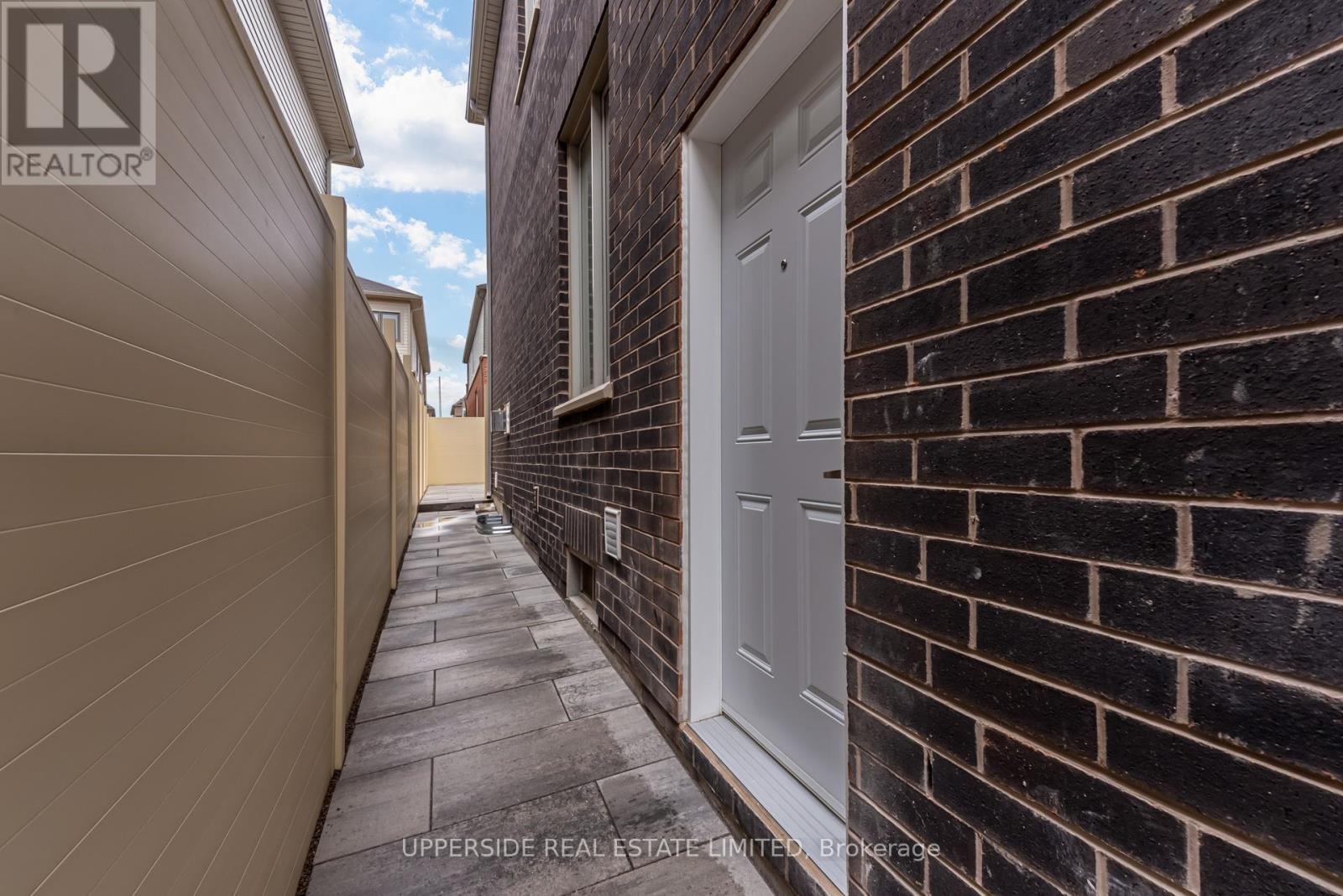 Lower - 73 Gemini Drive, Barrie, Ontario  L9J 0P8 - Photo 2 - S13749792