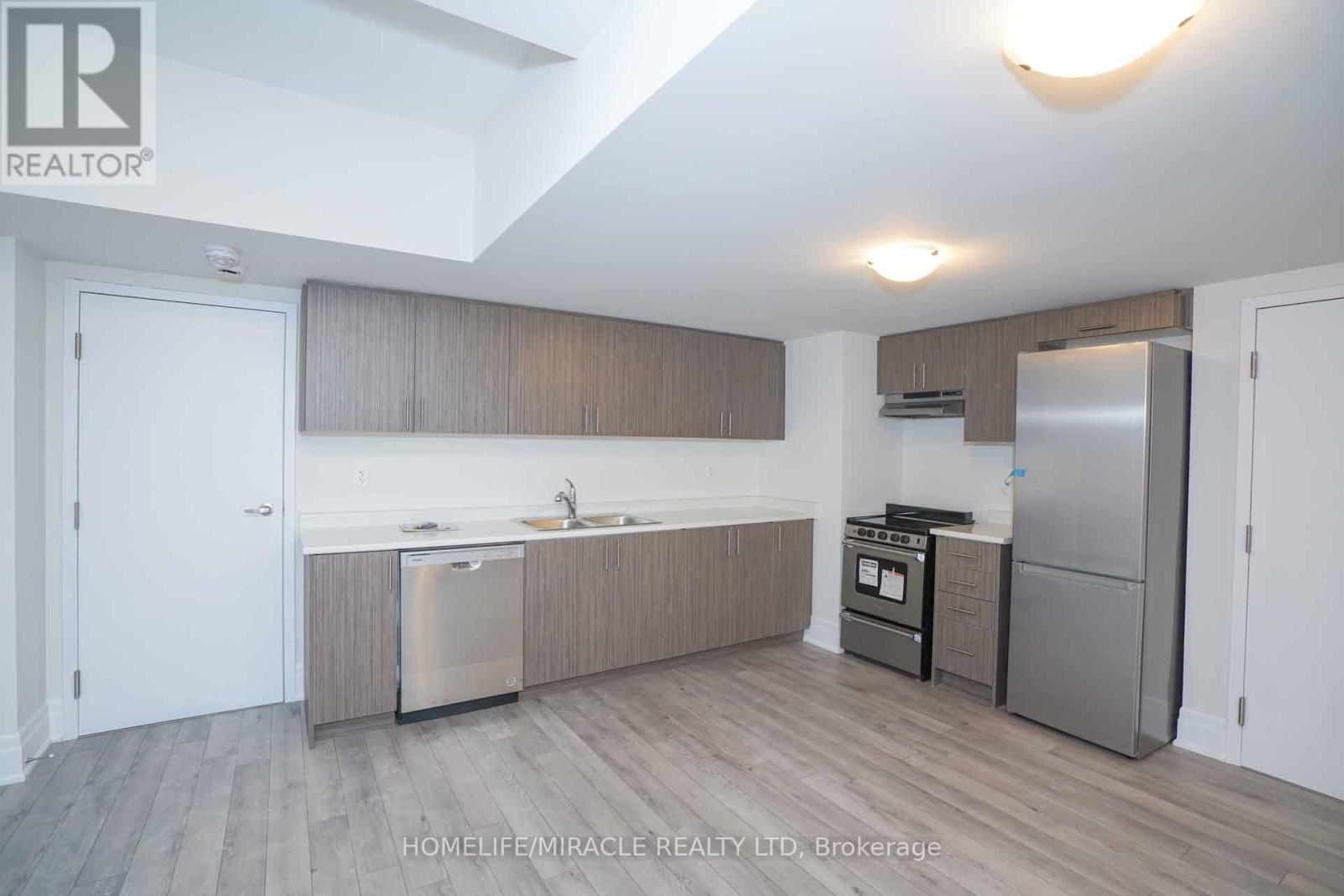 Lower - 31 Prudhoe Terrace, Barrie, Ontario  L9J 0W2 - Photo 10 - S13749806