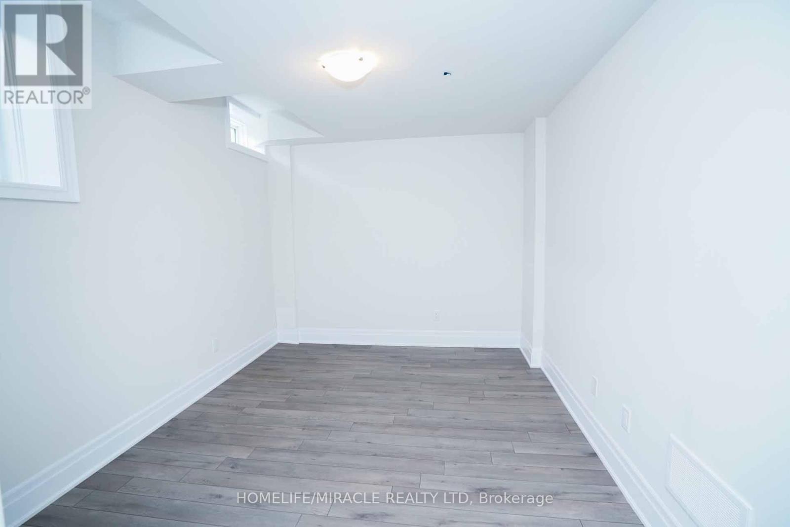 Lower - 31 Prudhoe Terrace, Barrie, Ontario  L9J 0W2 - Photo 12 - S13749806