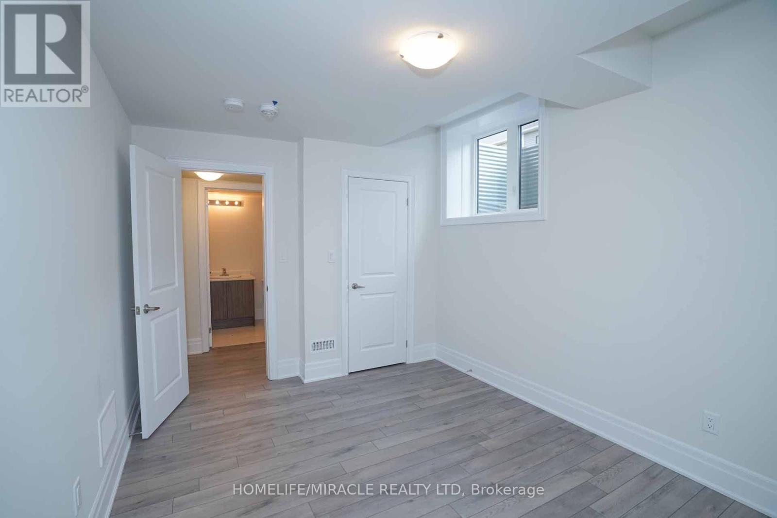 Lower - 31 Prudhoe Terrace, Barrie, Ontario  L9J 0W2 - Photo 14 - S13749806