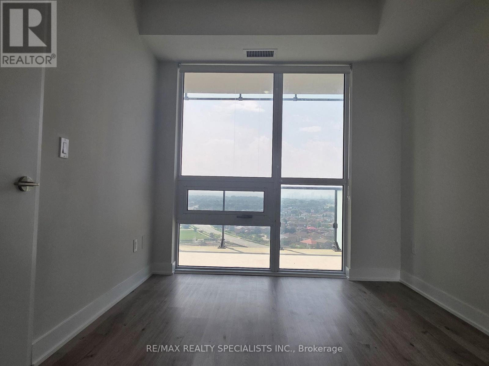 1407 - 430 Square One Drive, Mississauga, Ontario  L5B 0L6 - Photo 14 - W13749760