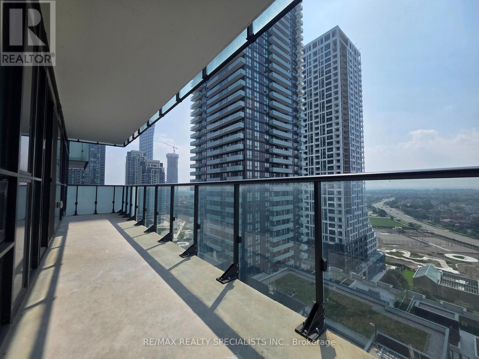 1407 - 430 Square One Drive, Mississauga, Ontario  L5B 0L6 - Photo 17 - W13749760