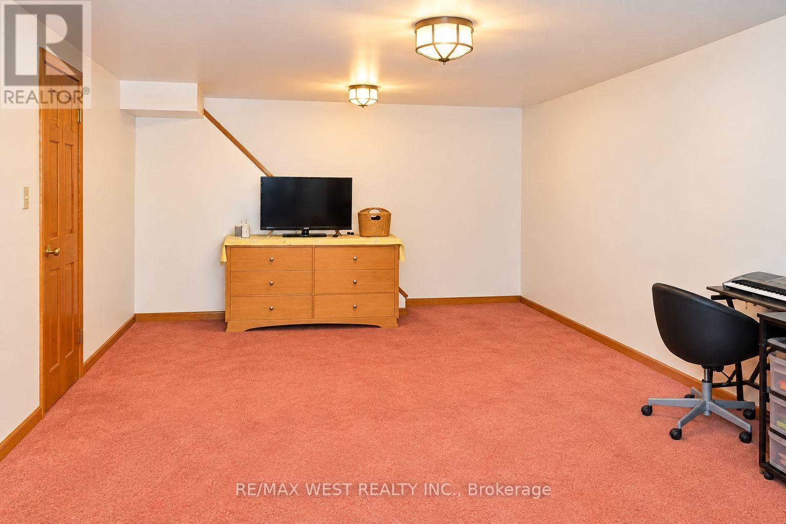 3538 Bannerhill Avenue, Mississauga, Ontario  L4X 1V1 - Photo 10 - W13749764
