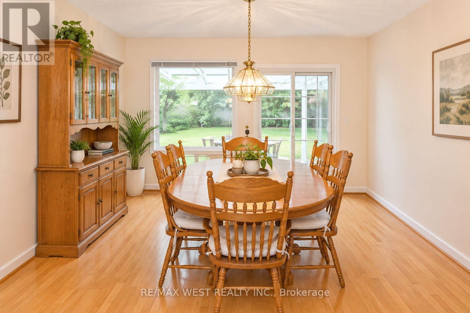 3538 Bannerhill Avenue, Mississauga, Ontario  L4X 1V1 - Photo 5 - W13749764