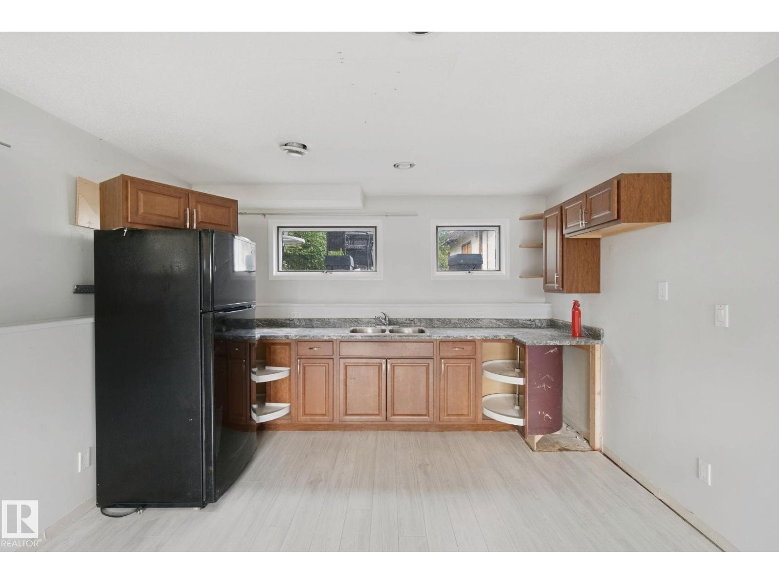 5928 11 Av Nw Nw, Edmonton, Alberta  T6L 3A6 - Photo 37 - E4507382