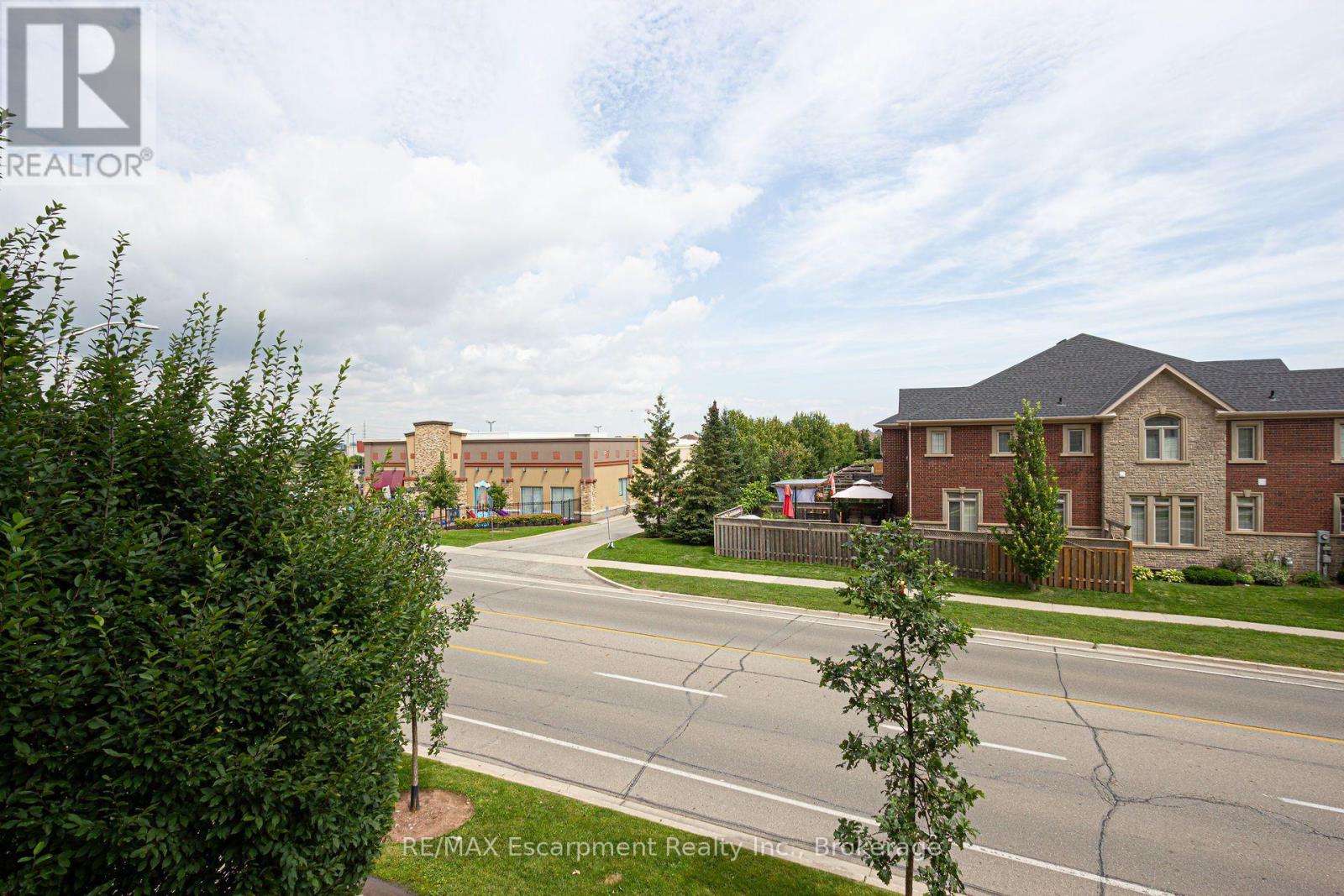 210 - 2470 Prince Michael Drive, Oakville, Ontario  L6H 0G9 - Photo 18 - W13587924