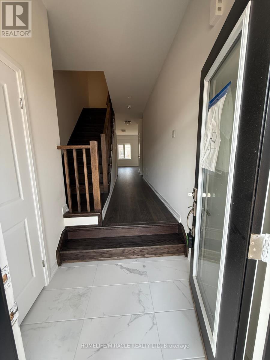 82 Mckernan Avenue, Brantford, Ontario  N3V 0C1 - Photo 2 - X13749746