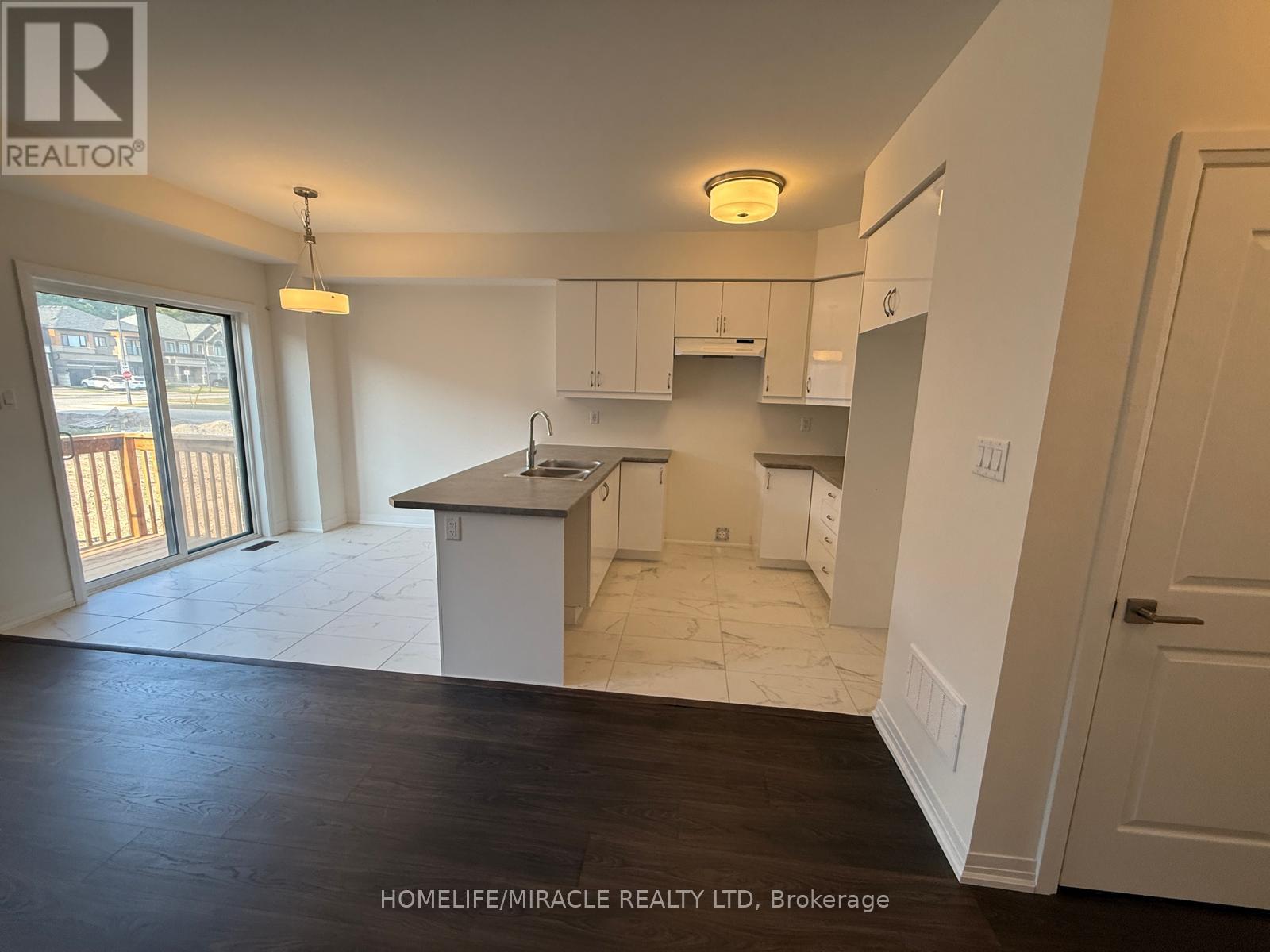 82 Mckernan Avenue, Brantford, Ontario  N3V 0C1 - Photo 8 - X13749746
