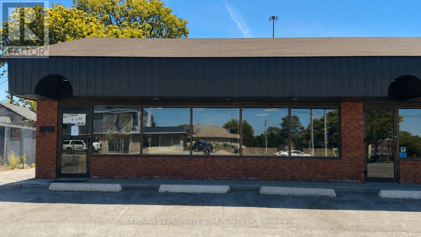 4 & 5 - 1077 WEBER STREET E, Kitchener, Ontario