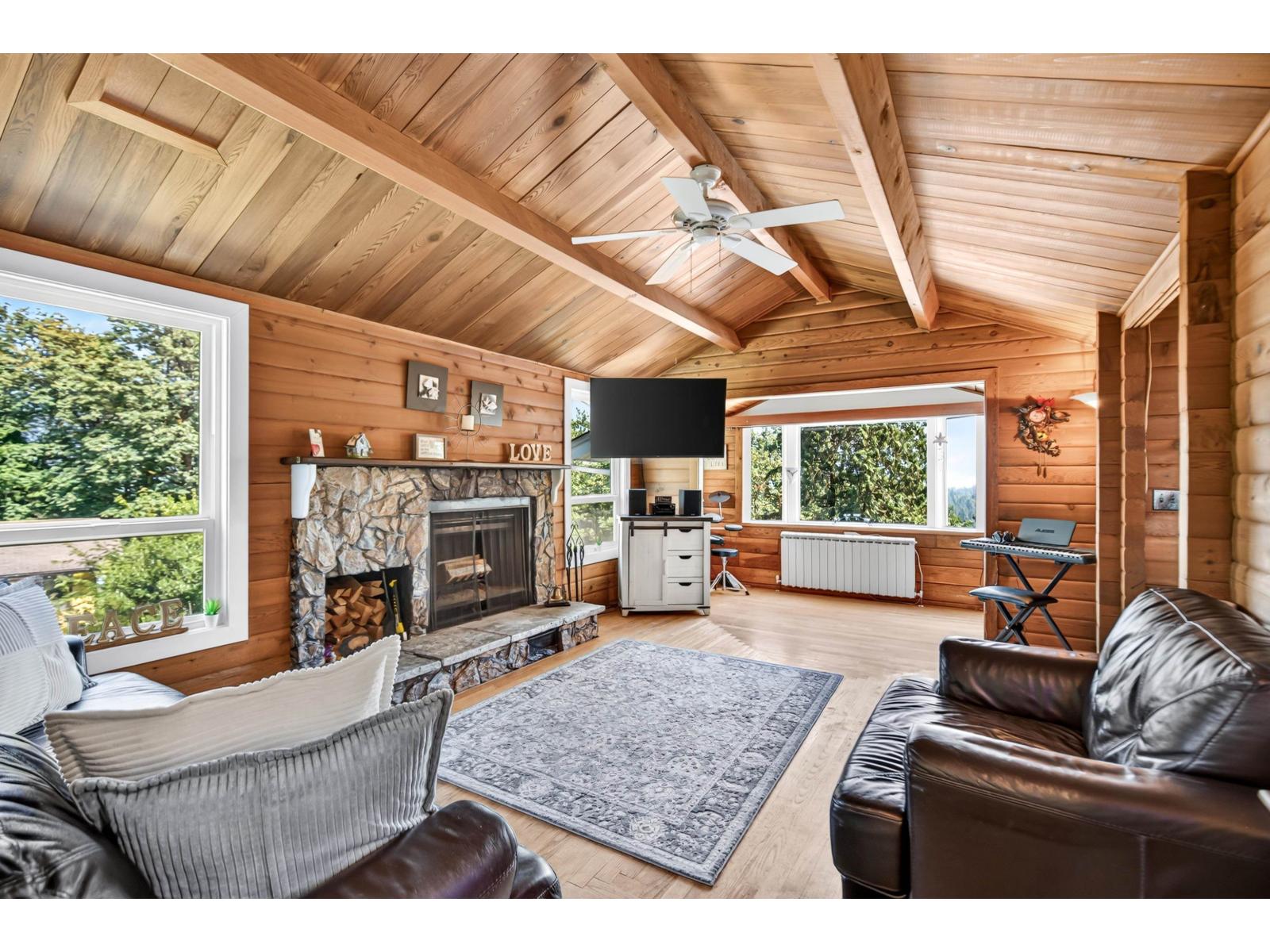 9560 Monte Vista Street, Mission, British Columbia  V2V 6B2 - Photo 10 - R3144407