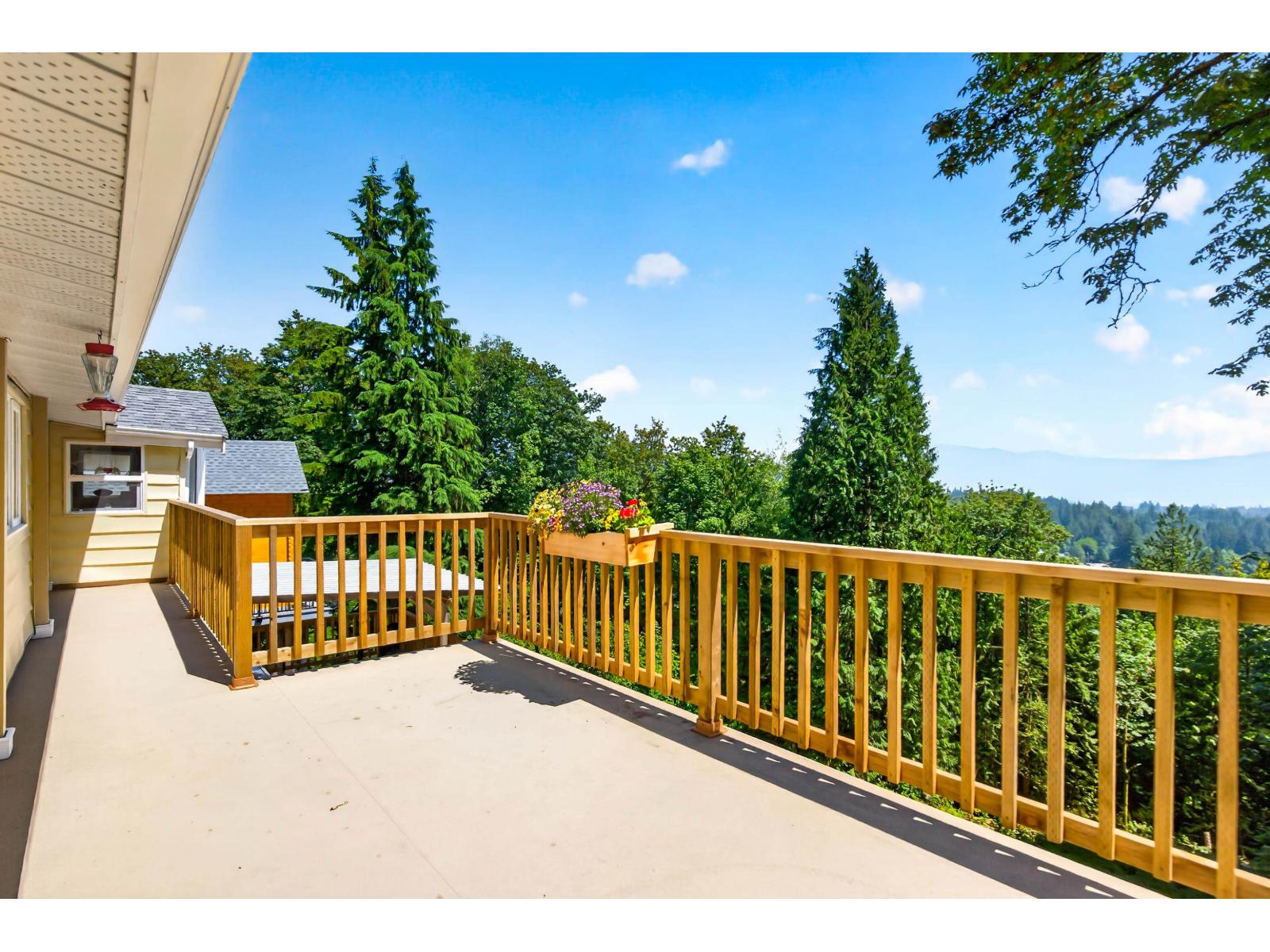 9560 Monte Vista Street, Mission, British Columbia  V2V 6B2 - Photo 11 - R3144407