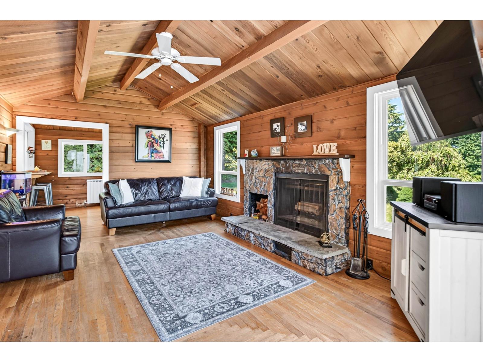 9560 Monte Vista Street, Mission, British Columbia  V2V 6B2 - Photo 9 - R3144407