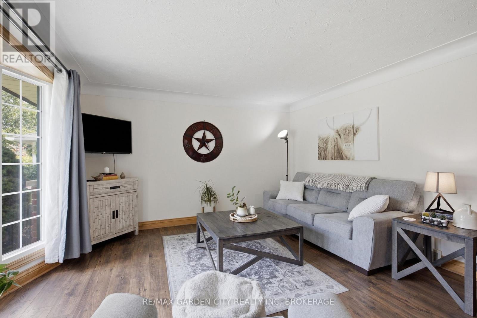4993 Rendall Crescent, Niagara Falls, Ontario  L2E 5E6 - Photo 9 - X13749866