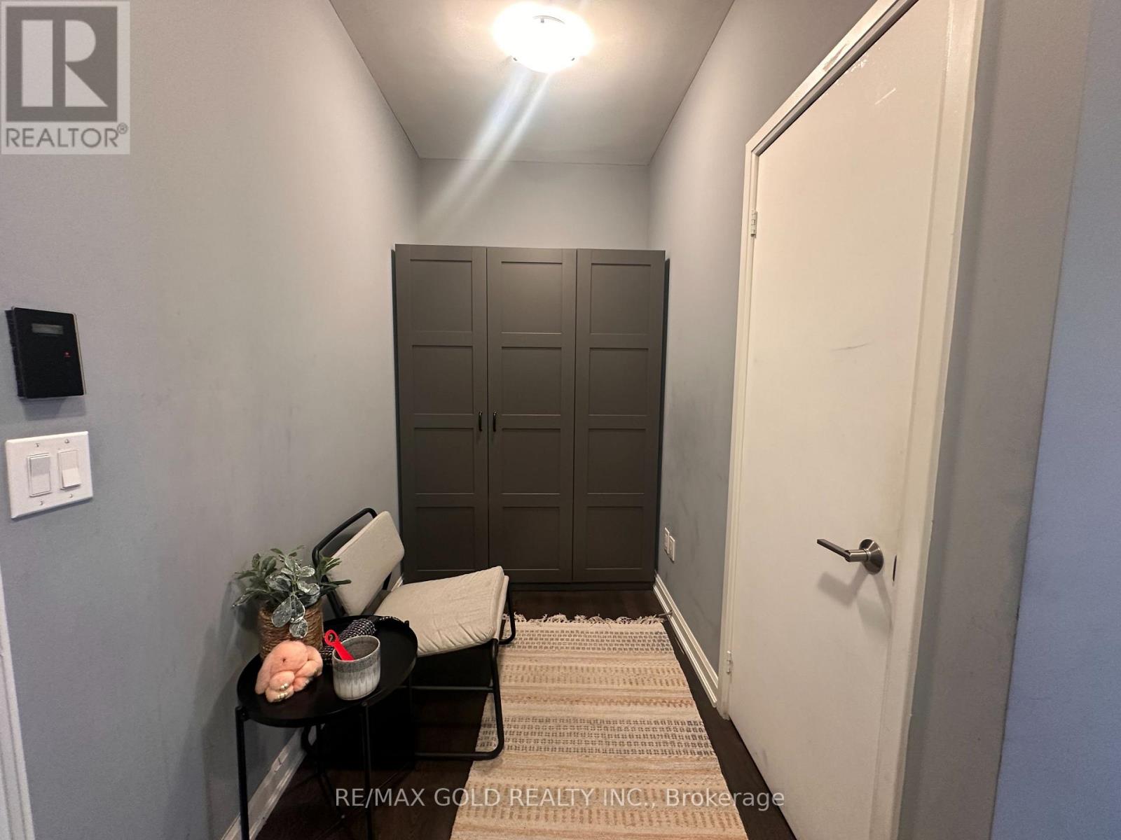 702 - 11 Bogert Avenue, Toronto, Ontario  M2N 1K4 - Photo 3 - C13749860