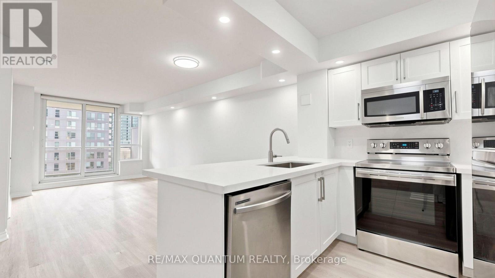 1003 - 4080 Living Arts Drive, Mississauga, Ontario  L5B 4N3 - Photo 12 - W13749856