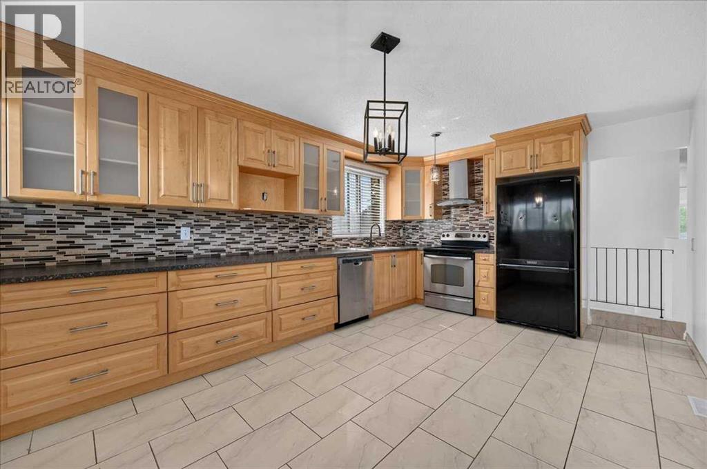 235 Abalone Place Ne, Calgary, Alberta  T2A 6S2 - Photo 7 - A2338240