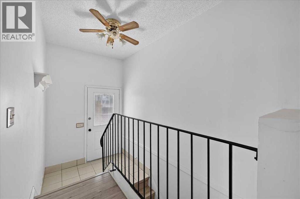 235 Abalone Place Ne, Calgary, Alberta  T2A 6S2 - Photo 5 - A2338240
